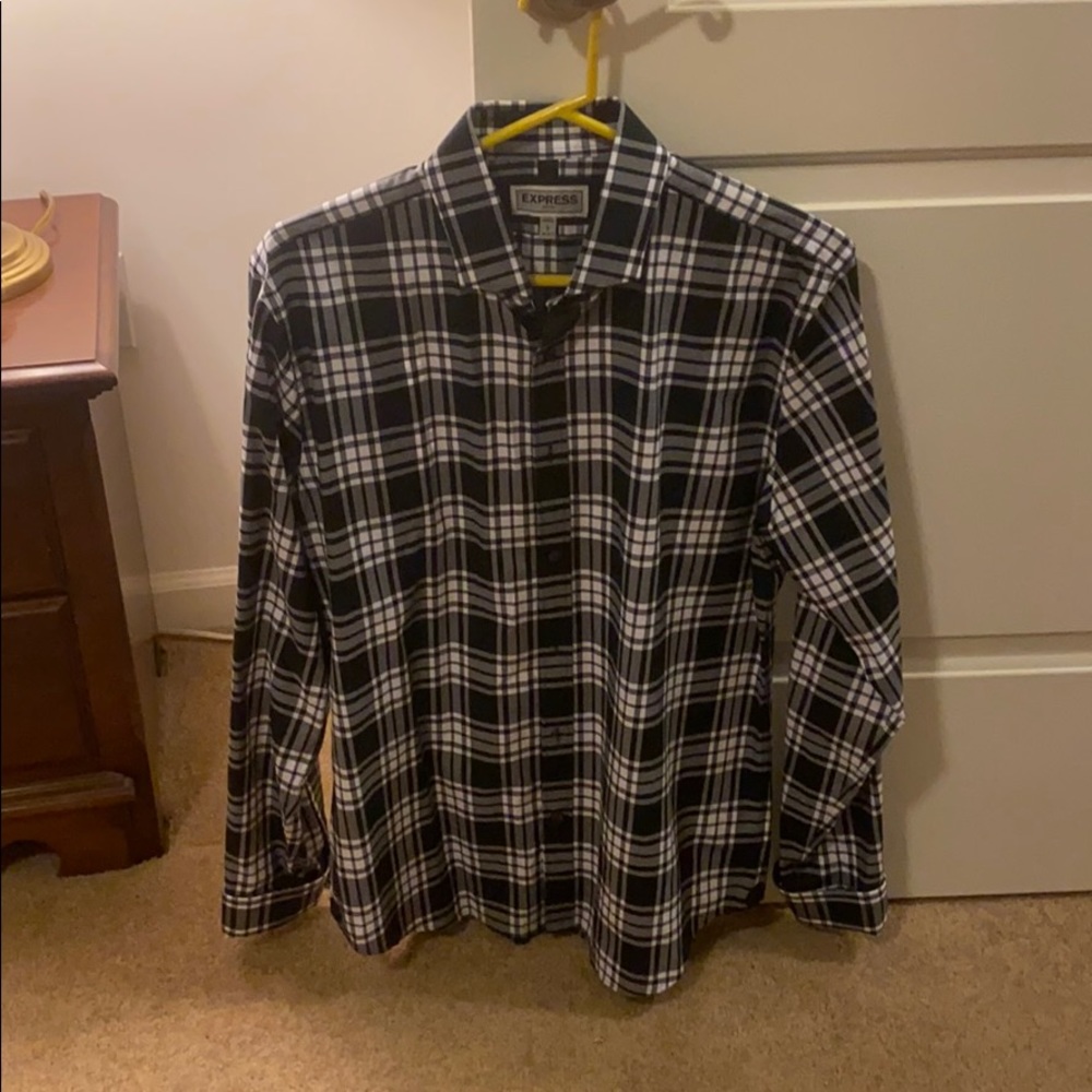 Express Men’s Large ButtonUp Black and White Plaid
